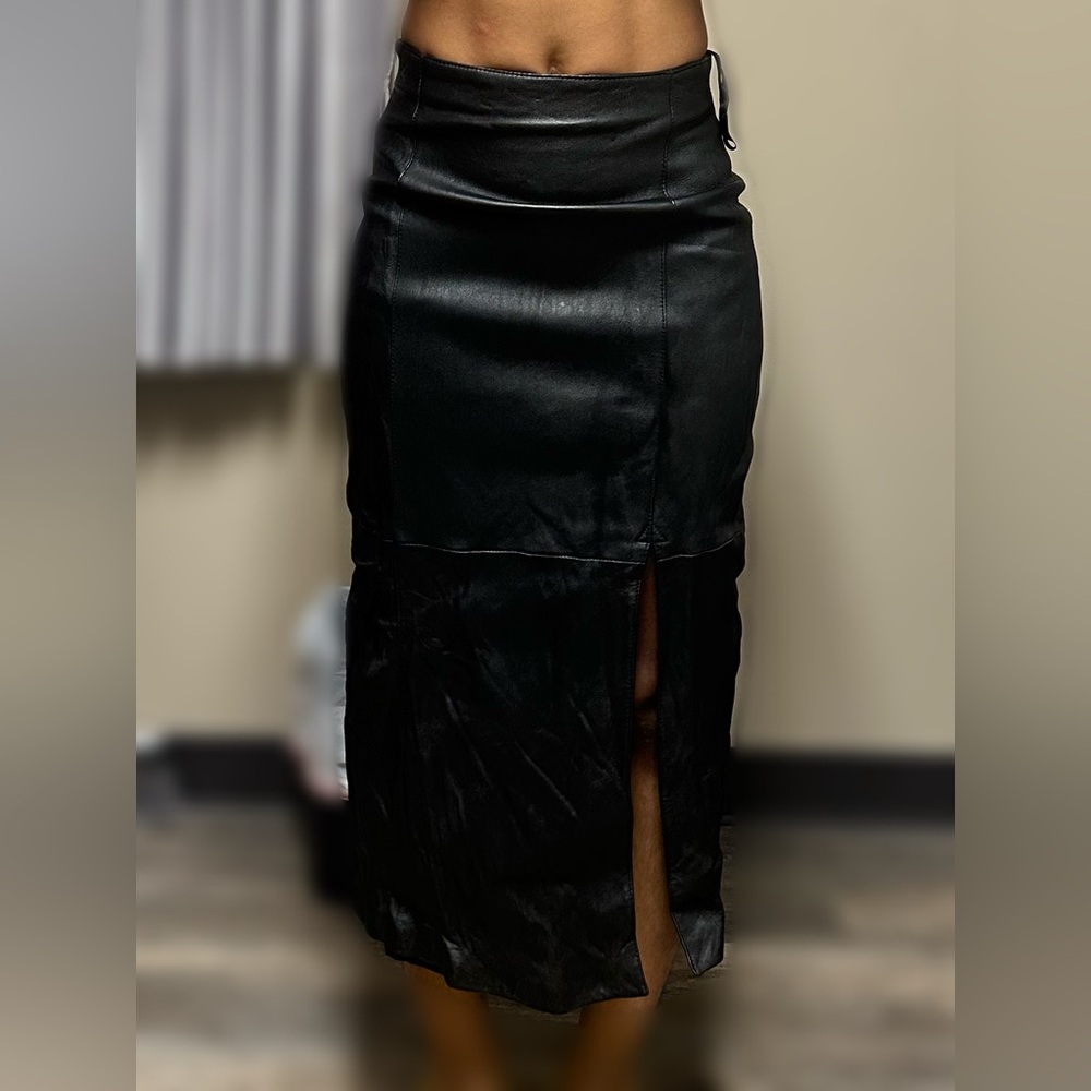 Elegant Black Leather Skirt
